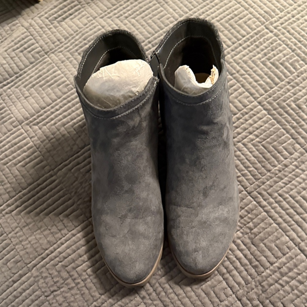 Market & Spruce Charcoal Ankle Booties